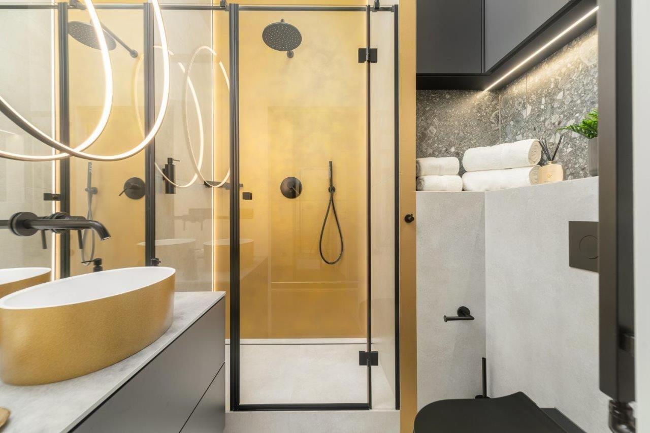 Skyline Bath Hanza Tower 24 Pool & Jacussi Szczecin